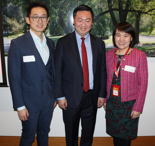 Yuxin Wang, Consul Chen Li and Su He