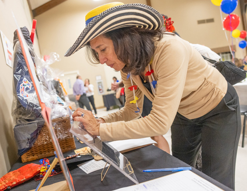 People at Ohio Colombian Foundation Fundraising Carnival for the Colombian Cultural Garden