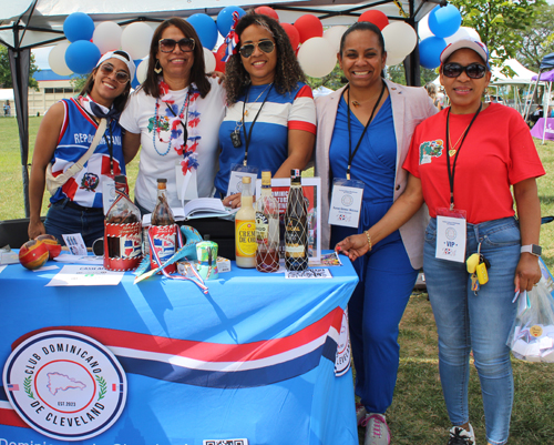 Club Dominicano table