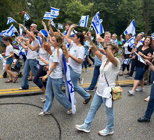 Hebrew Garden in the Parade of Flags at One World Day 2024