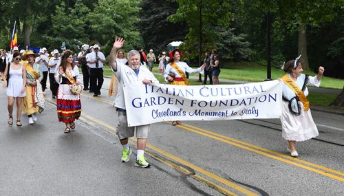 Italian Cultural Garden in Parade of Flags on One World Day 2024