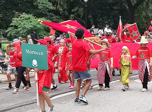 Moroccan community in the Parade of Flags on One World Day