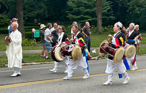 Korean Cultural Garden in the Parade of Flags on One World Day 2024