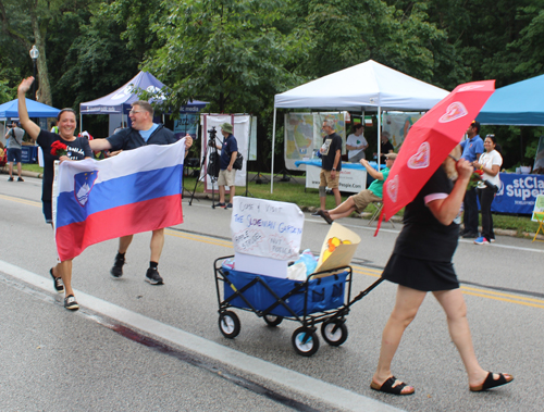 Slovenian Cultural Garden in Parade of Flags at One World Day 2024