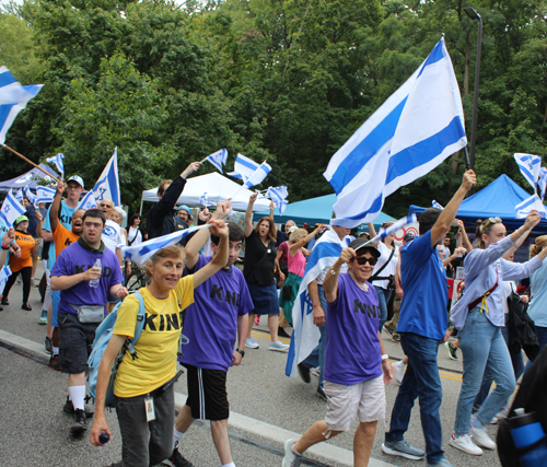 Hebrew Garden in the Parade of Flags at One World Day 2024