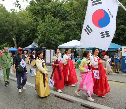 Korean Cultural Garden in the Parade of Flags on One World Day 2024