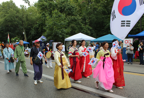 Korean Cultural Garden in the Parade of Flags on One World Day 2024