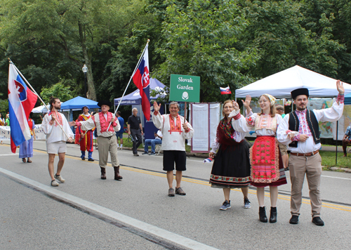 Slovak Cultural Garden in the Parade of Flags on One World Day 2024