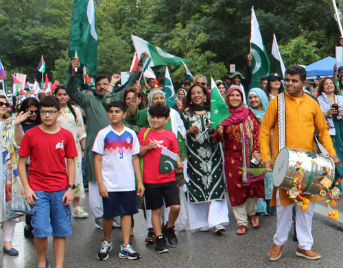 Pakistani community in Parade of Flags at One World Day 2024