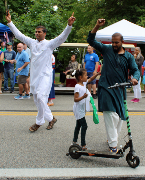 Pakistani community in Parade of Flags at One World Day 2024