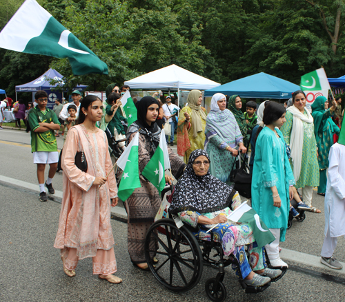 Pakistani community in Parade of Flags at One World Day 2024