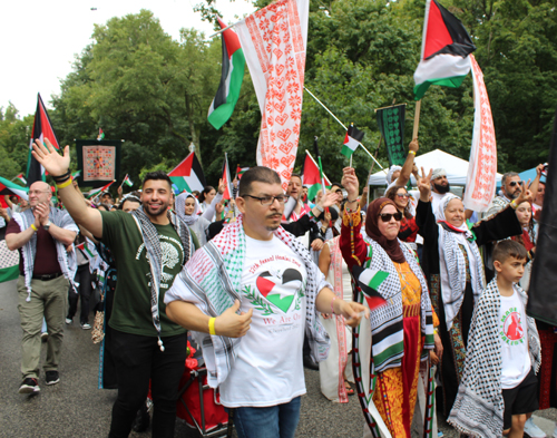 Cleveland Palestinian Community in the Parade of Flags at One World Day