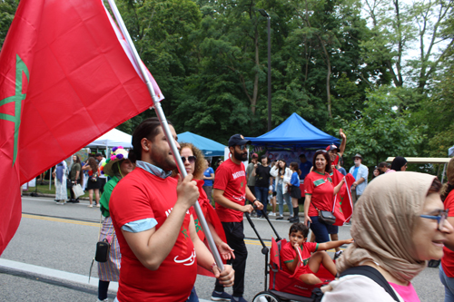 Moroccan community in the Parade of Flags on One World Day