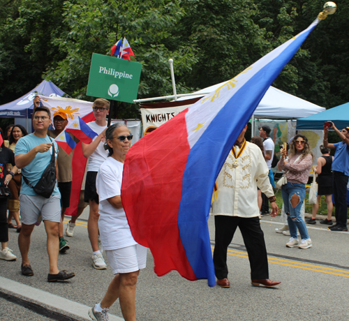 Philippine Community in Parade of Flags on One World Day