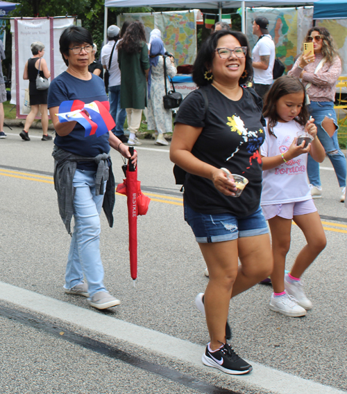 Filipino community in the Parade of Flags on One World Day