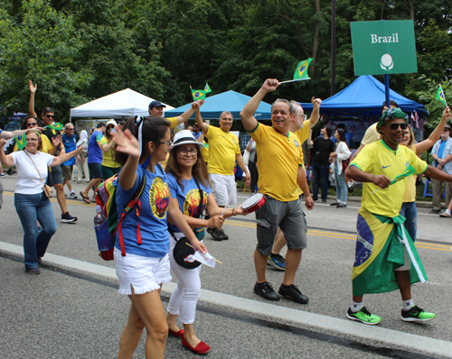 Brazilian Community in the Parade of Flags at One World Day 2024