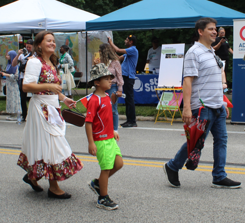 Chilean Community in the Parade of Flags on One World Day 2024