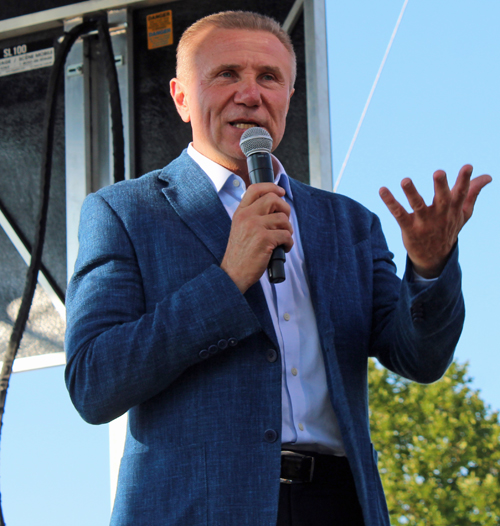 Sergey Bubka speaking