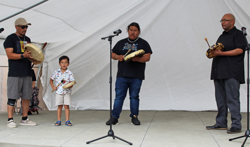 Drummers from the Cleveland Native American community