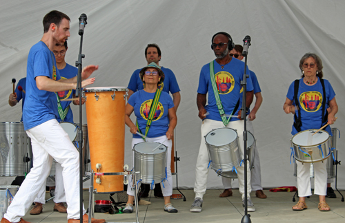 Samba da Cidade at World on Stage