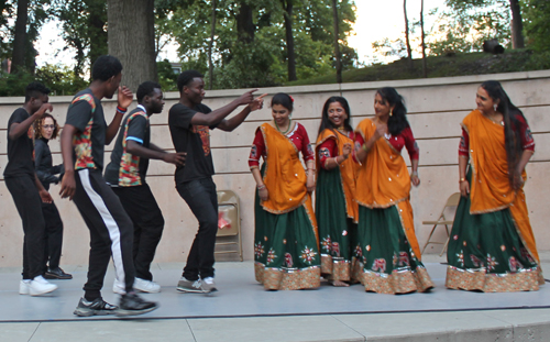 Black Beanz and Bollywood dancers