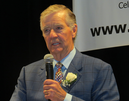 Jack Kahl giving his acceptance remarks after induction into the 2016 class of the Cleveland International Hall of Fame