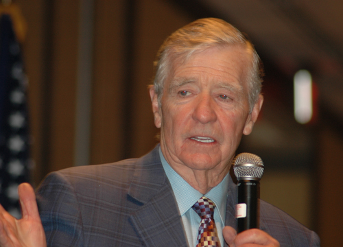 Jack Kahl giving his acceptance remarks after induction into the 2016 class of the Cleveland International Hall of Fame