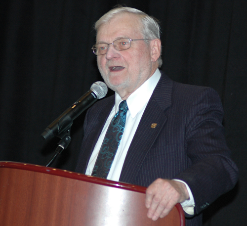 Gerry Quinn inducts Sheila Murphy Crawford