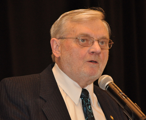 Gerry Quinn inducts Sheila Murphy Crawford