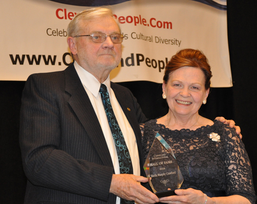 Gerry Quinn inducts Sheila Murphy Crawford