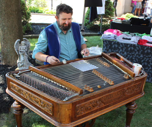 Andrew Check (Cseh Andras) playing the cimbalom