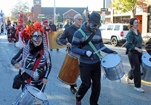 Samba da Ciudade at 2024 Cleveland Day of the Dead Parade 