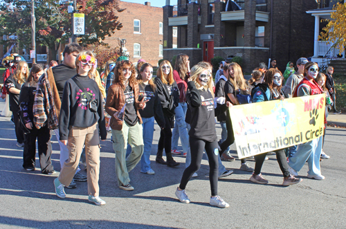 Minerva HS at 2024 Cleveland Day of the Dead Parade