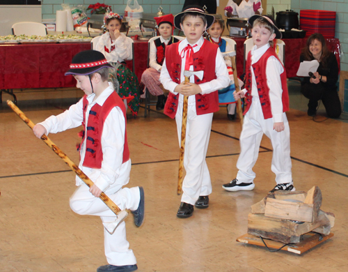 Cleveland Polish children perform Jaselka Nativity Play at St. Casimir Church