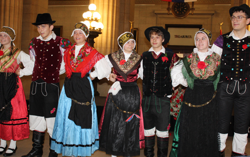 Kres Slovenian Folkdance Group
